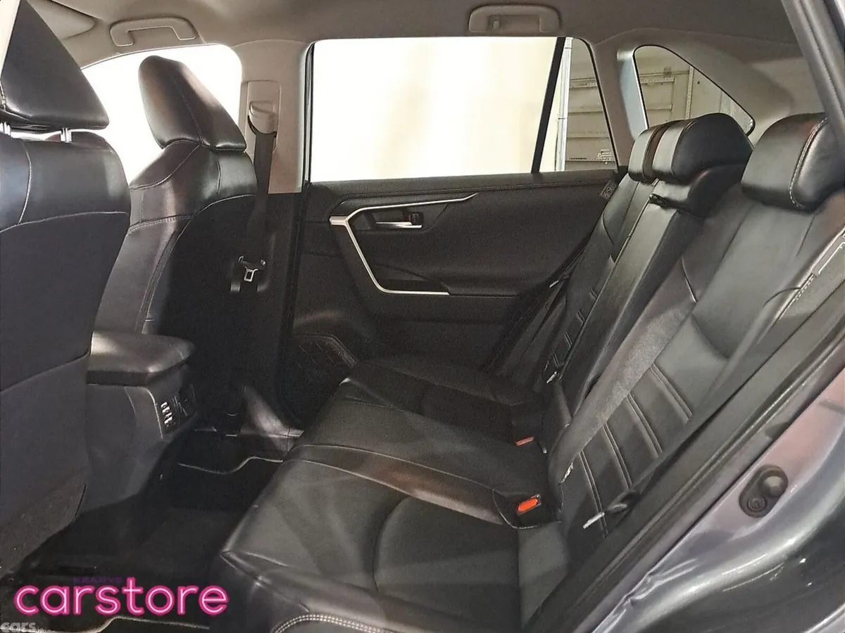 Toyota RAV4 SUV, Petrol Hybrid, 2022, Grey