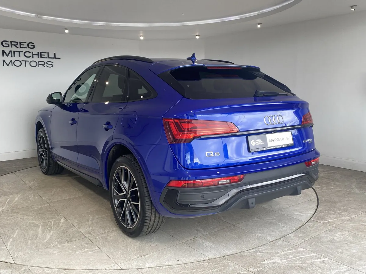 Audi Q5 SUV, Petrol Hybrid, 2023, Blue