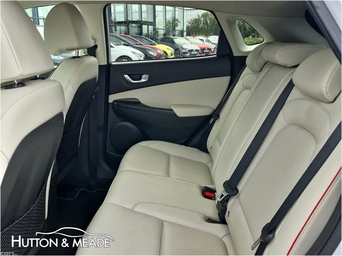 Hyundai KONA SUV, Petrol, 2021, White