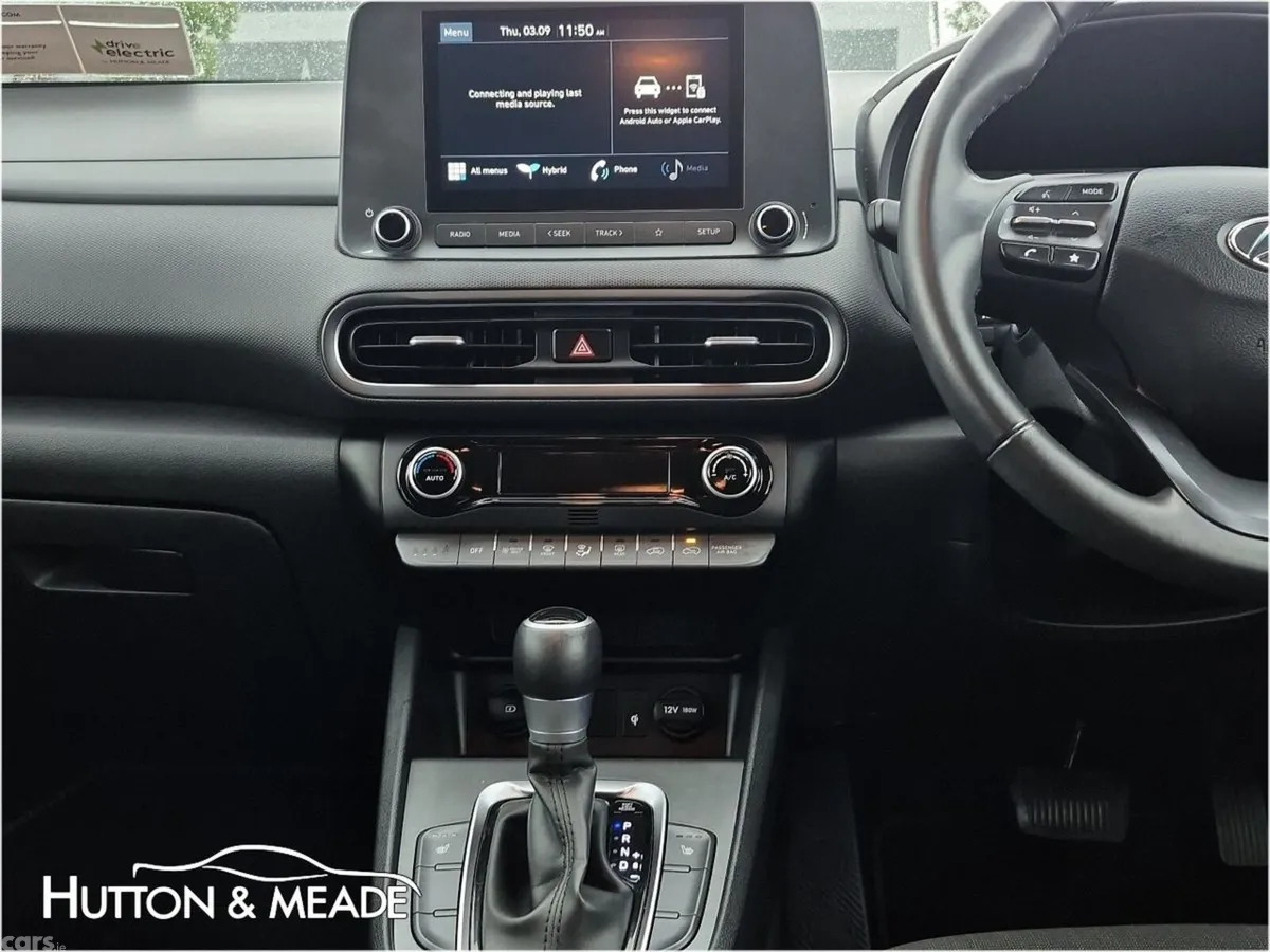 Hyundai KONA SUV, Petrol Hybrid, 2022, White