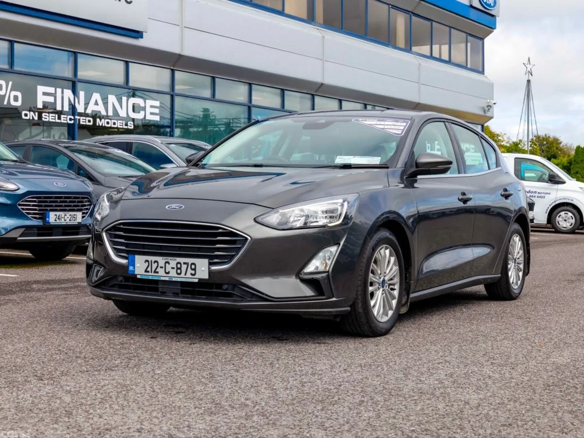 Ford Focus Hatchback, Diesel, 2021, Grey