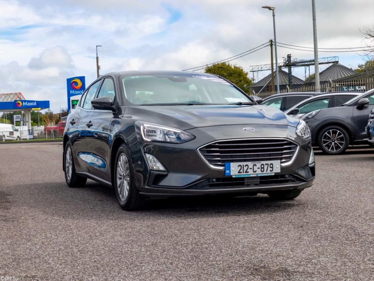 Ford Focus Hatchback, Diesel, 2021, Grey