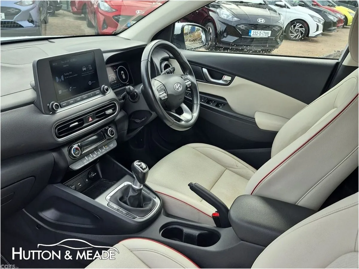 Hyundai KONA SUV, Petrol, 2021, White