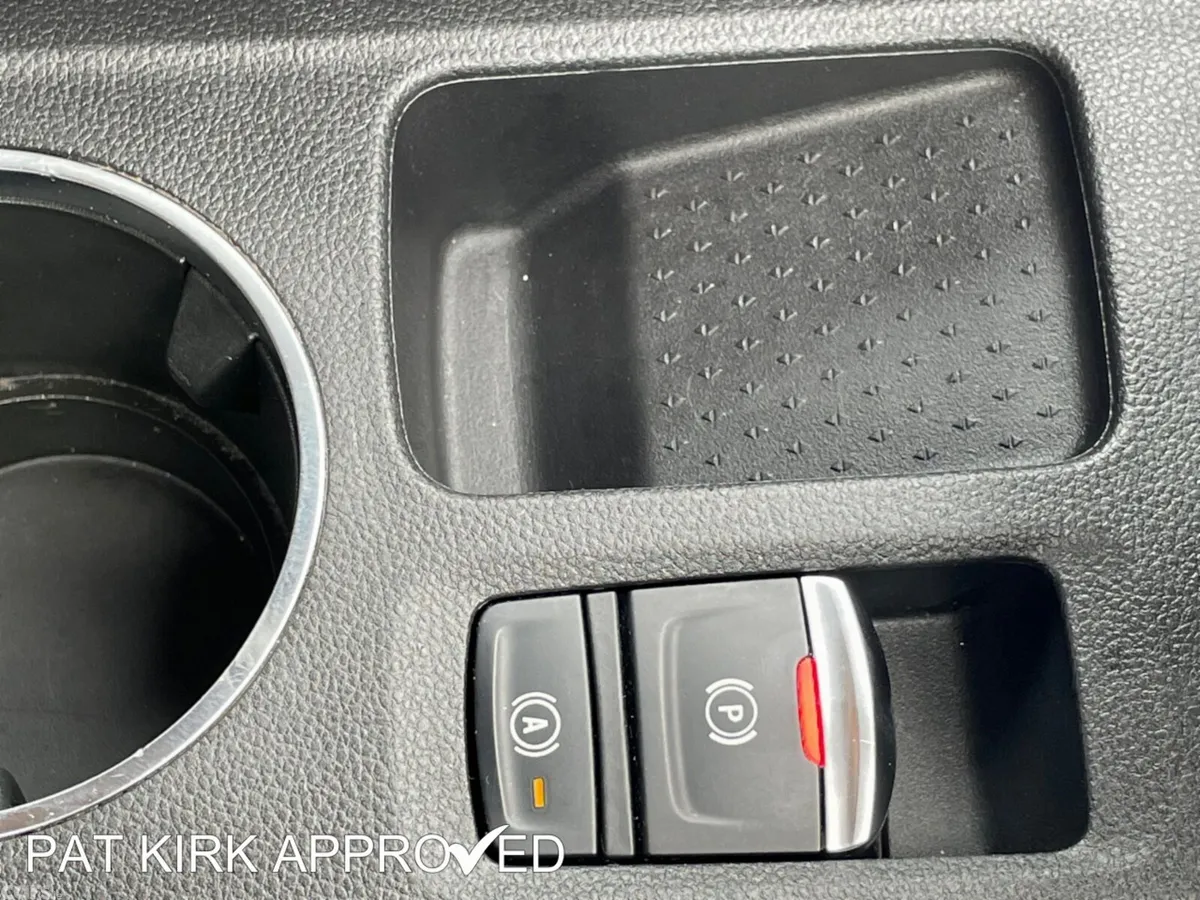 Renault Captur Hatchback, Petrol, 2020, Black