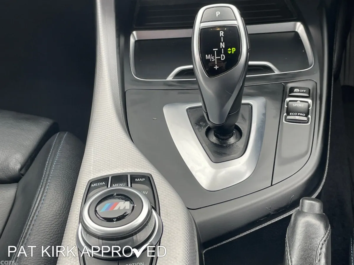 BMW 1-Series Hatchback, Petrol, 2018, Blue