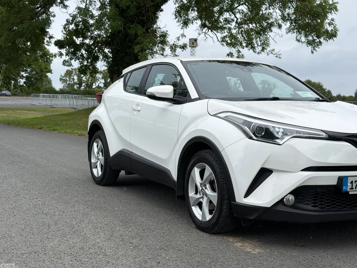 Toyota C-HR Hatchback, Petrol, 2017, White