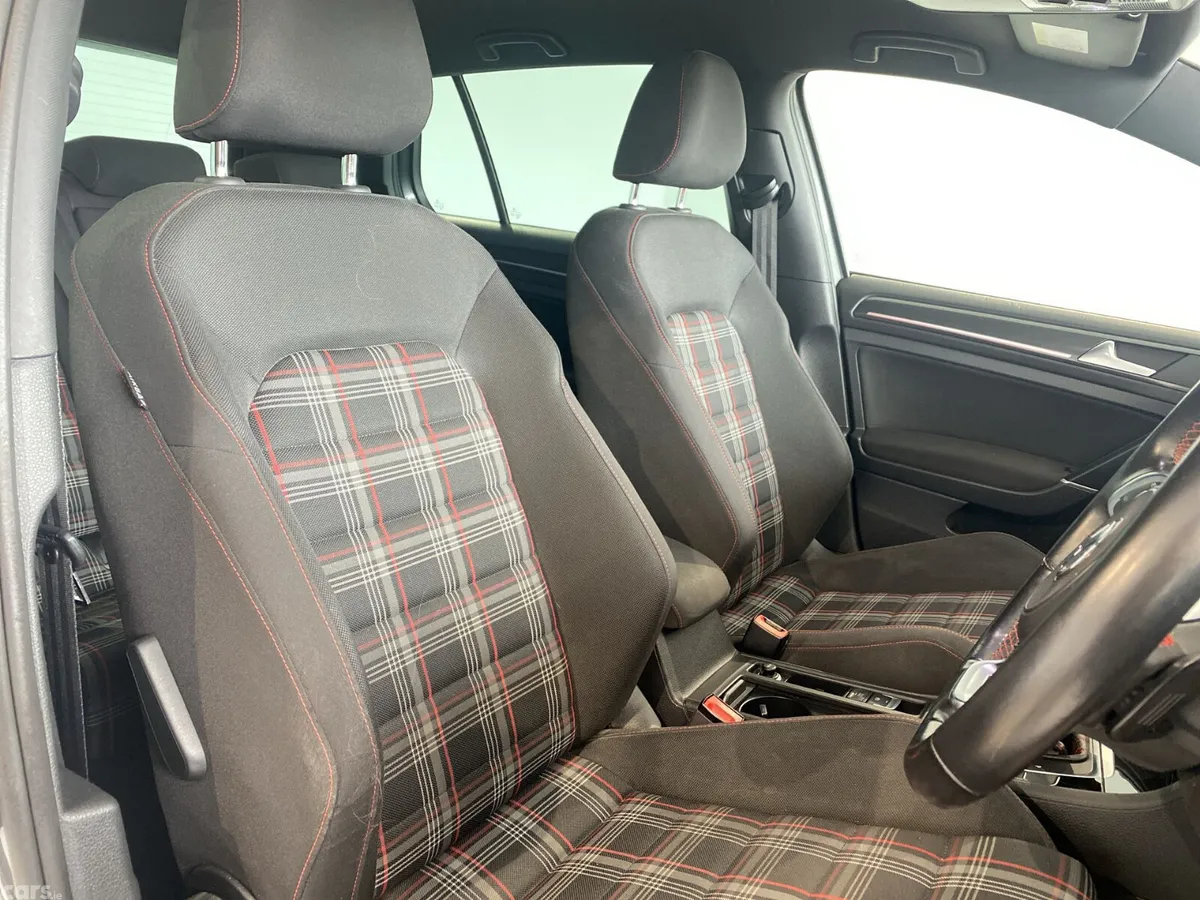 Volkswagen Golf Hatchback, Petrol, 2018, Grey