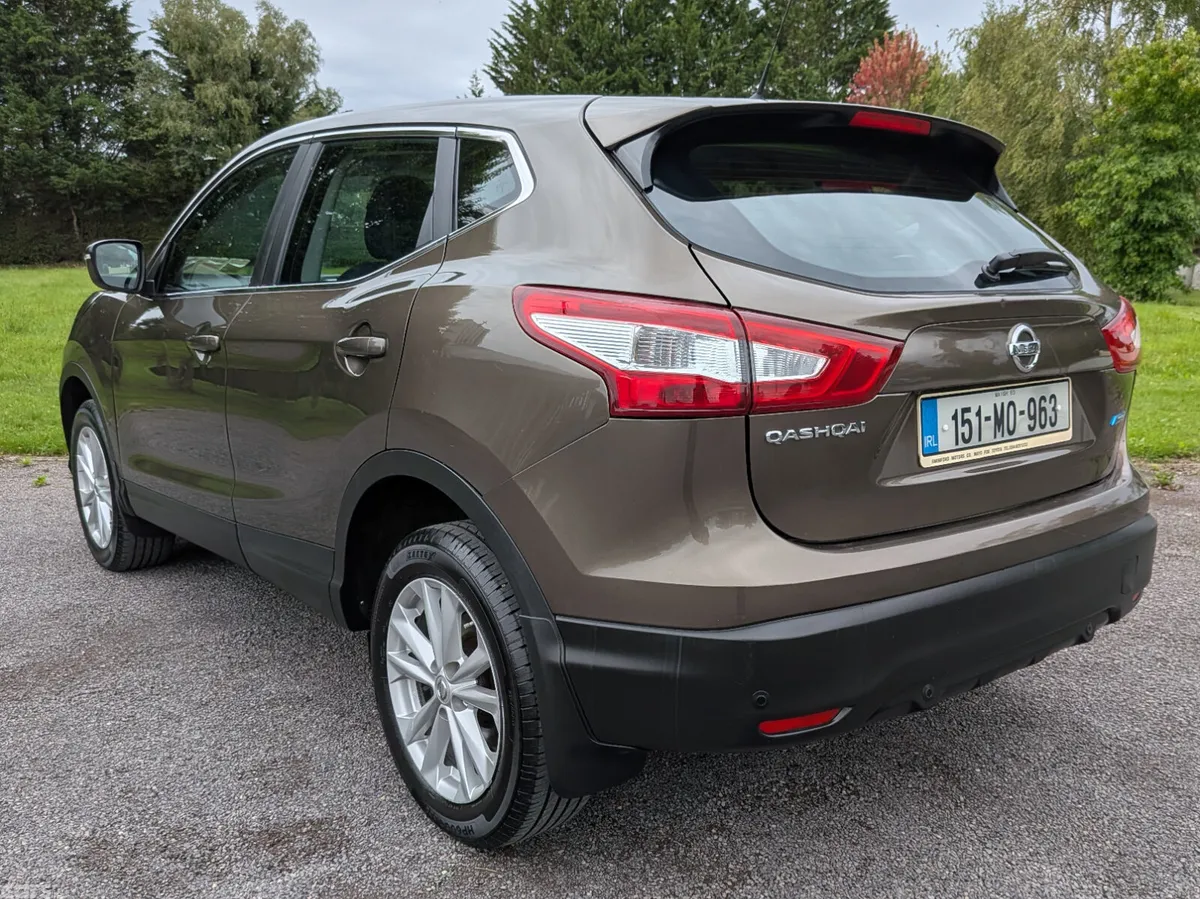 Nissan Qashqai Hatchback, Diesel, 2015, Brown