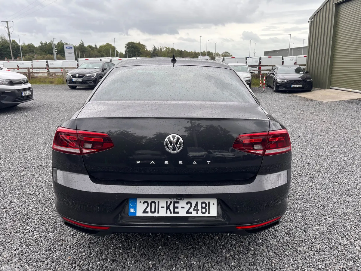 Volkswagen Passat Saloon, Diesel, 2020, Grey