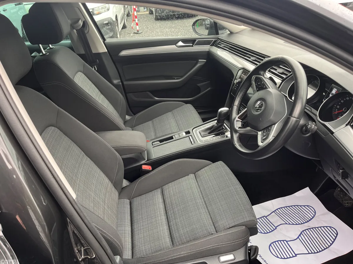 Volkswagen Passat Saloon, Diesel, 2020, Grey