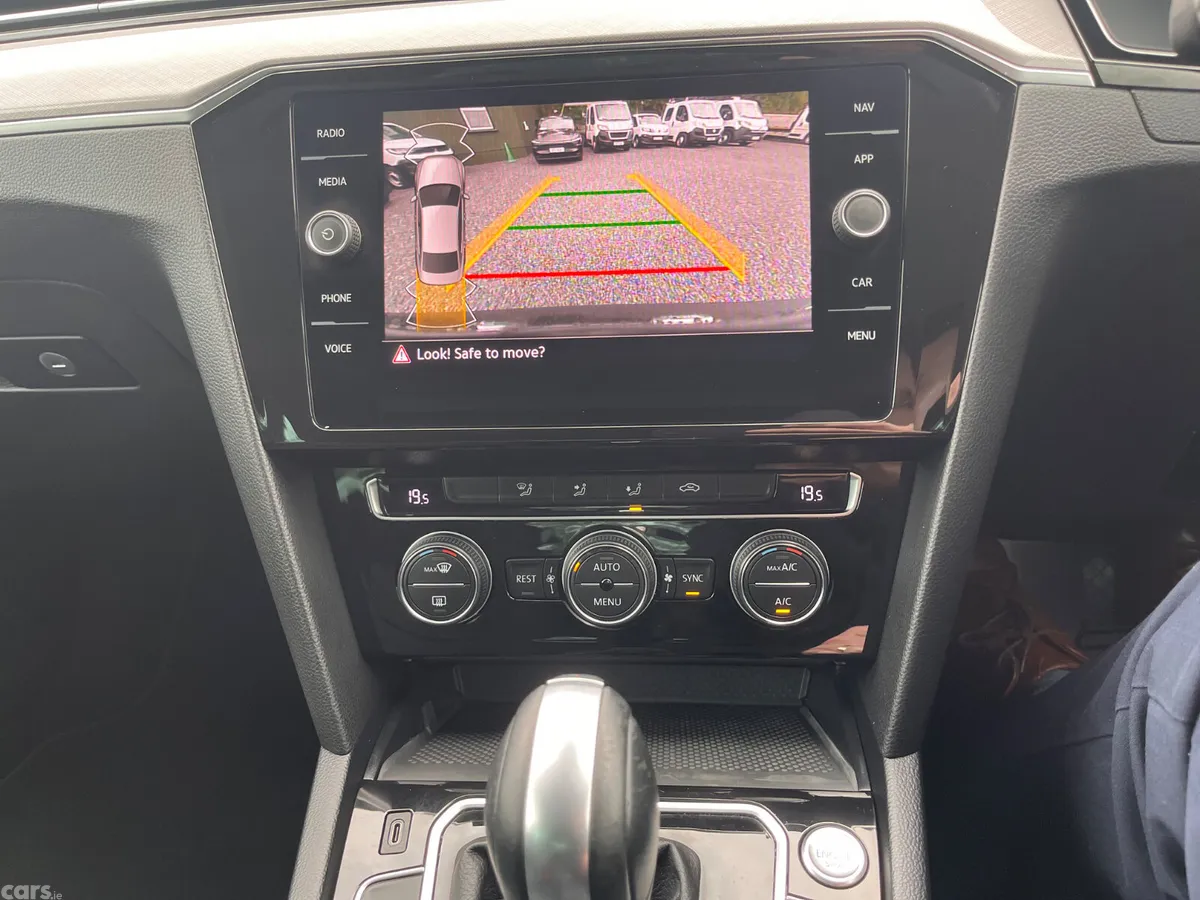 Volkswagen Passat Saloon, Diesel, 2020, Grey