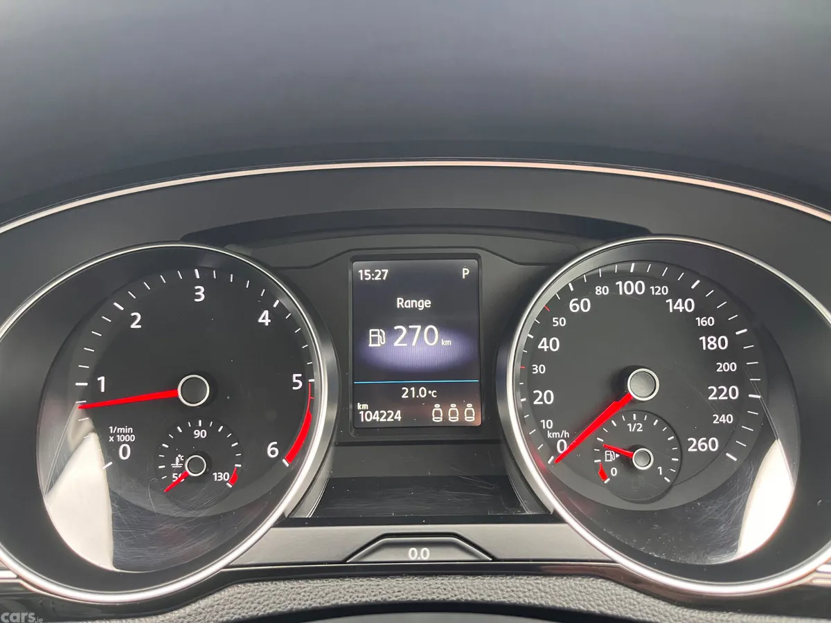 Volkswagen Passat Saloon, Diesel, 2020, Grey