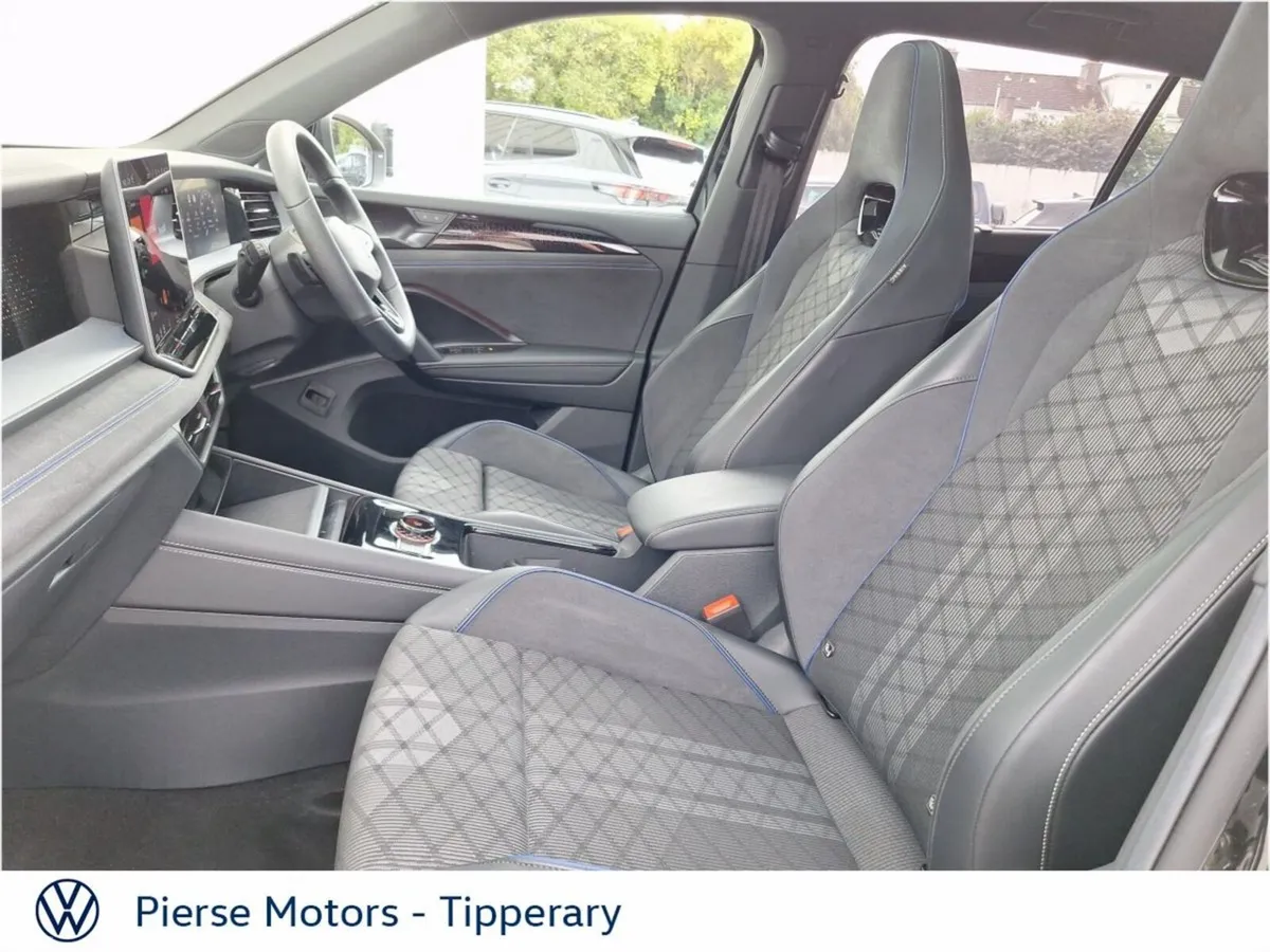 Volkswagen Tayron Estate, Diesel, 2026, Black