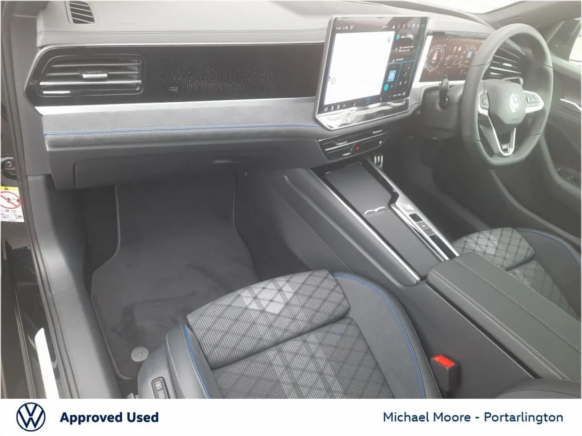 Volkswagen Passat Estate, Diesel, 2026, Black