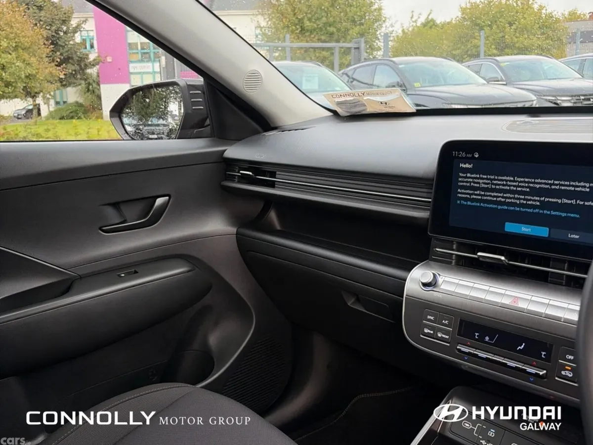 Hyundai KONA MPV, Petrol, 2025, Black