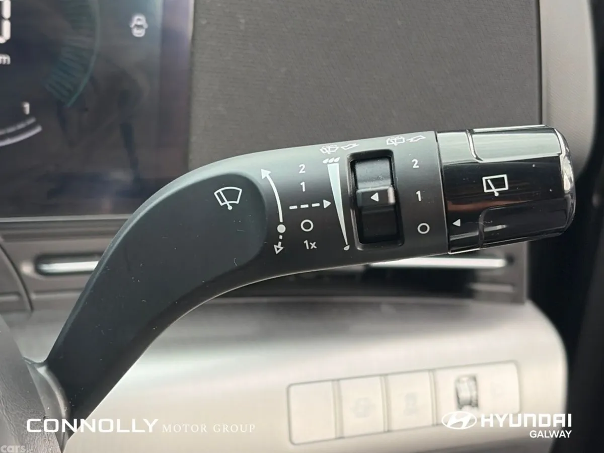 Hyundai KONA MPV, Petrol, 2025, Black