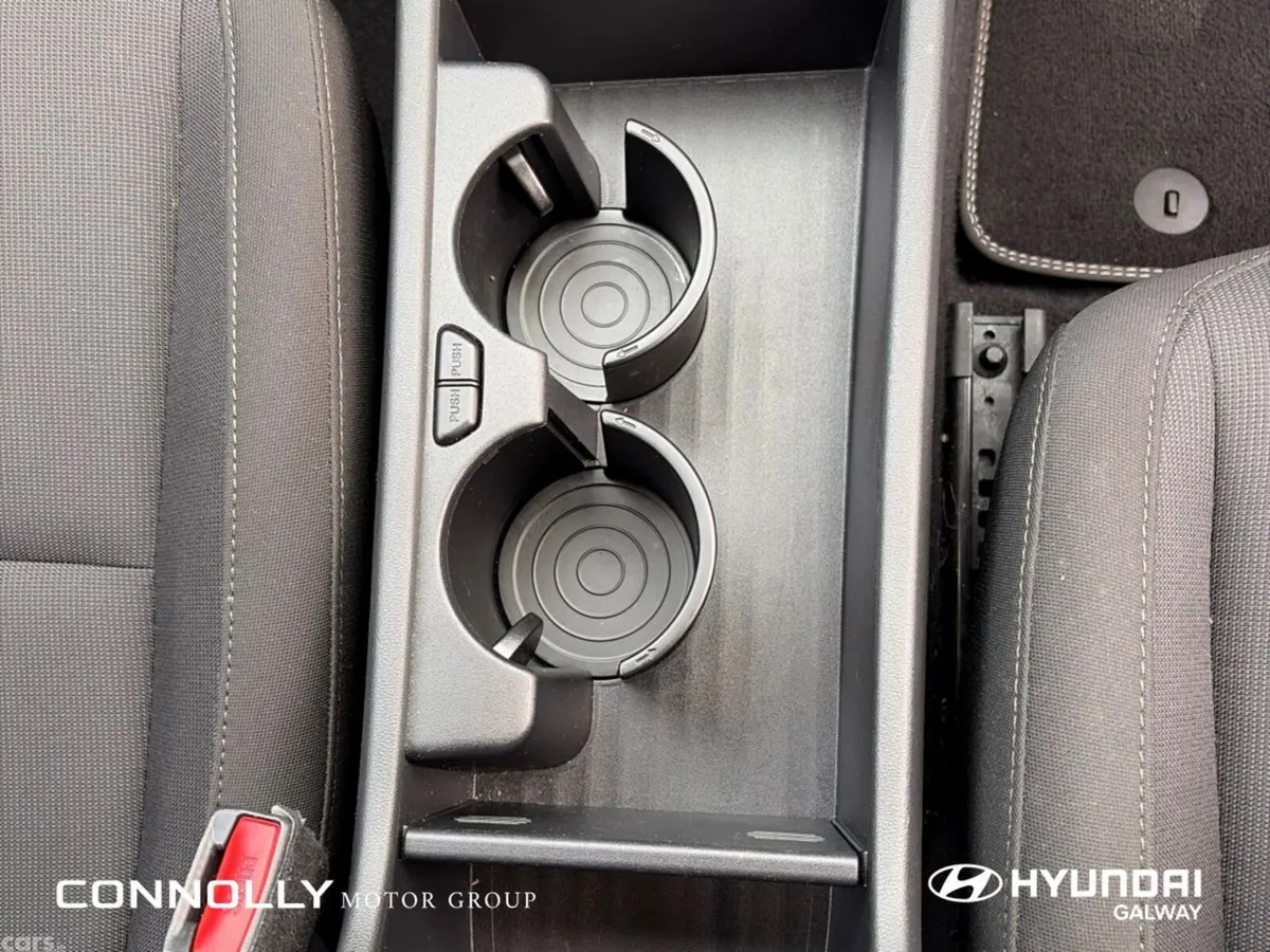 Hyundai KONA MPV, Petrol, 2025, Black