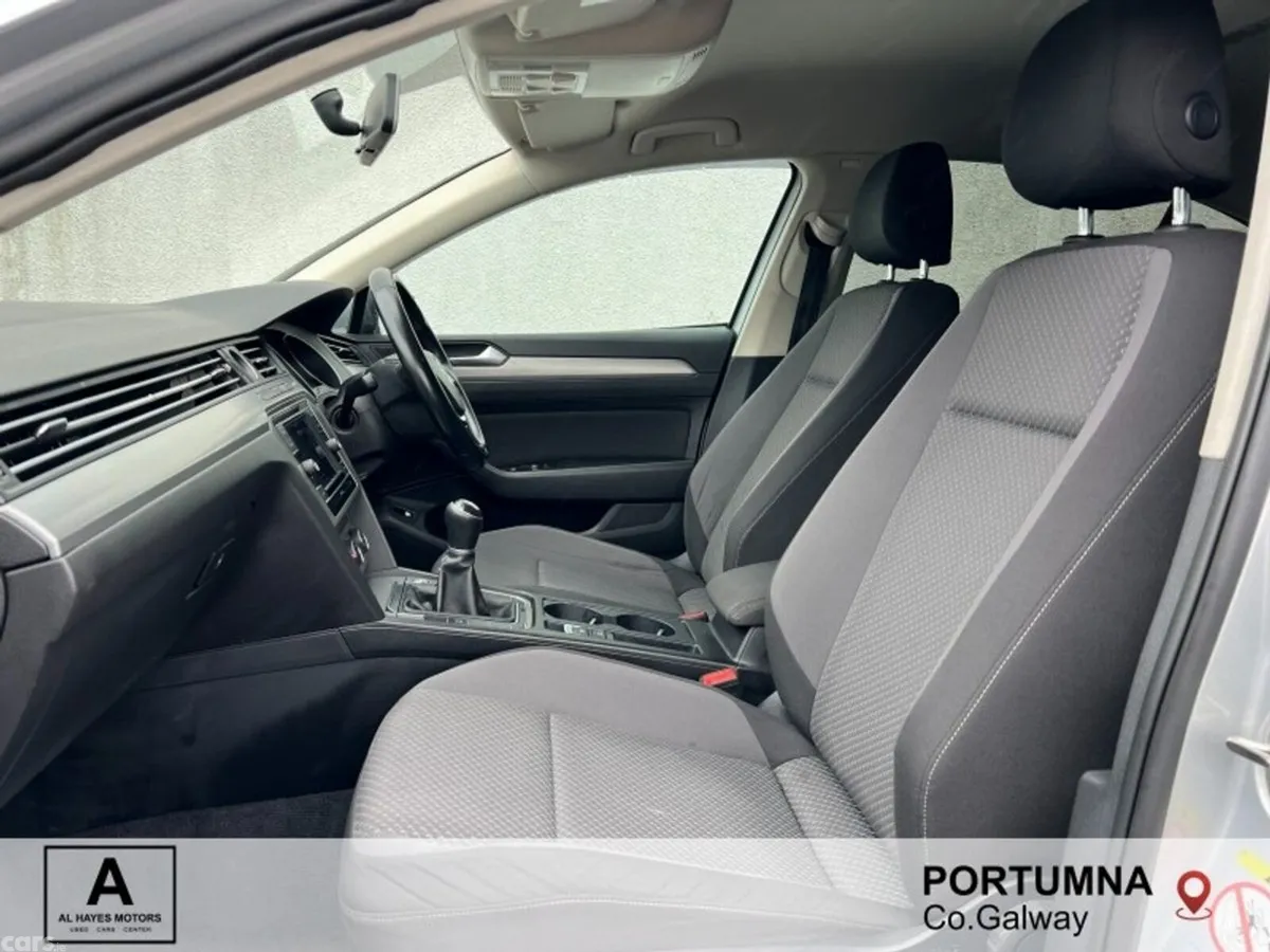 Volkswagen Passat Saloon, Diesel, 2018, Silver