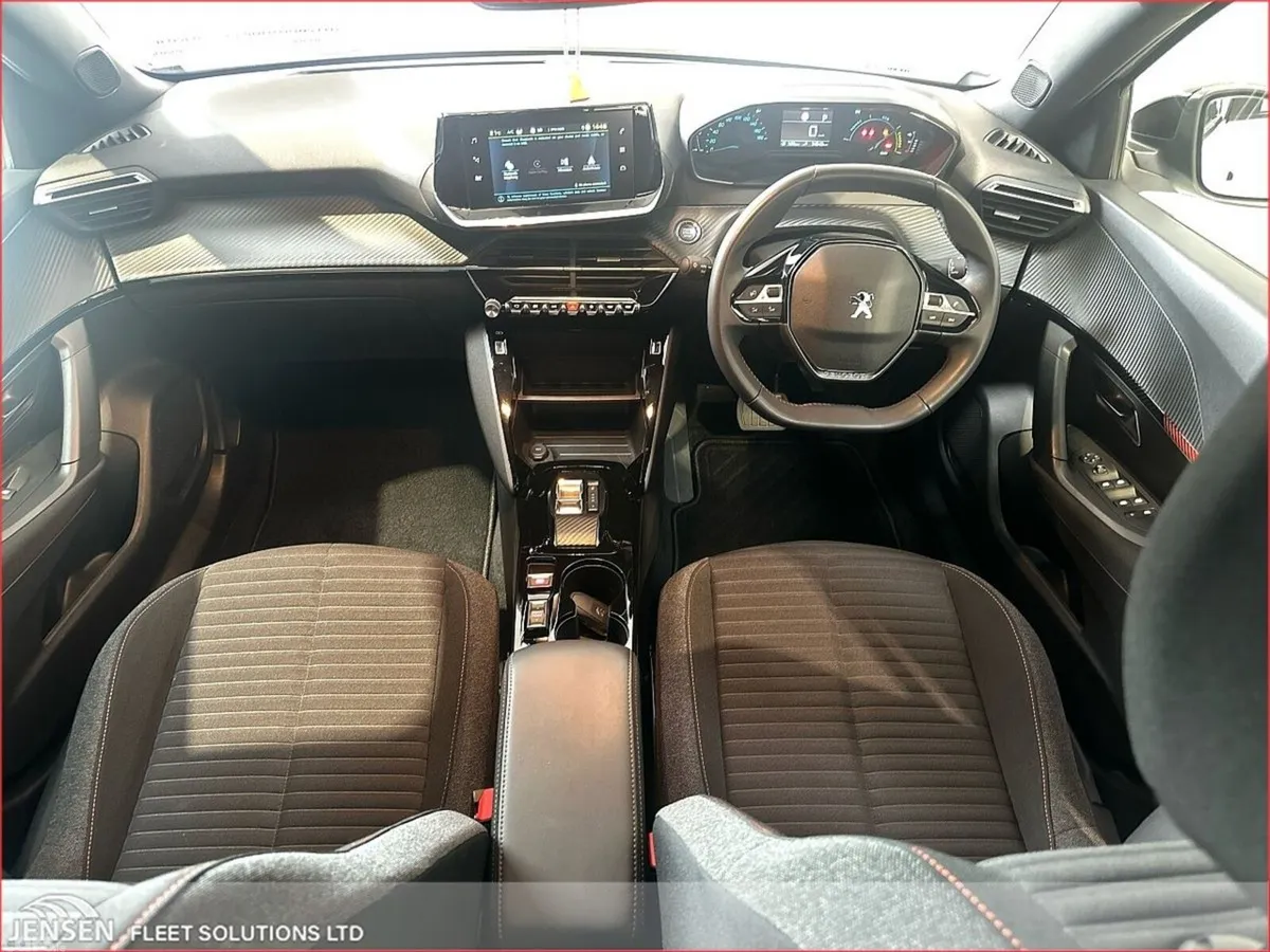 Peugeot 2008 MPV, Electric, 2023, White