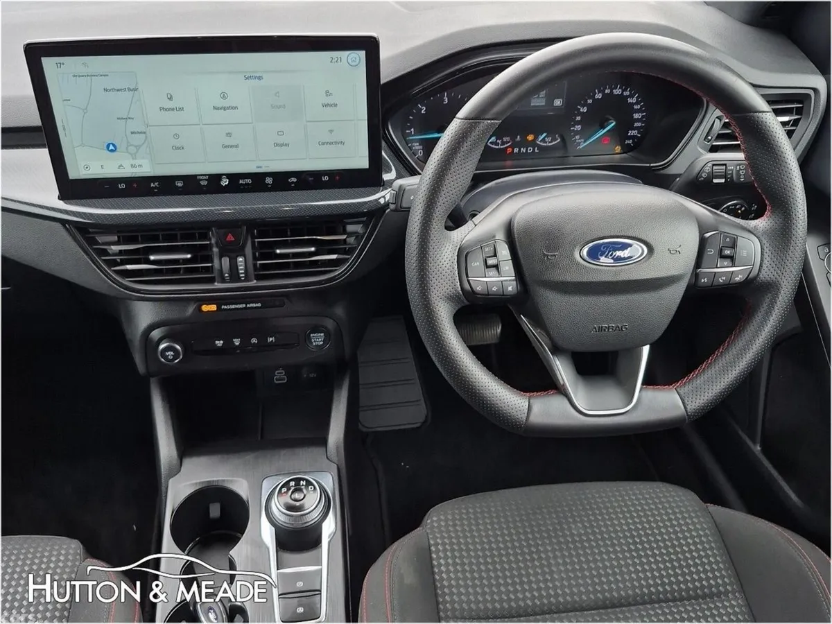 Ford Focus Hatchback, Diesel, 2024, Black