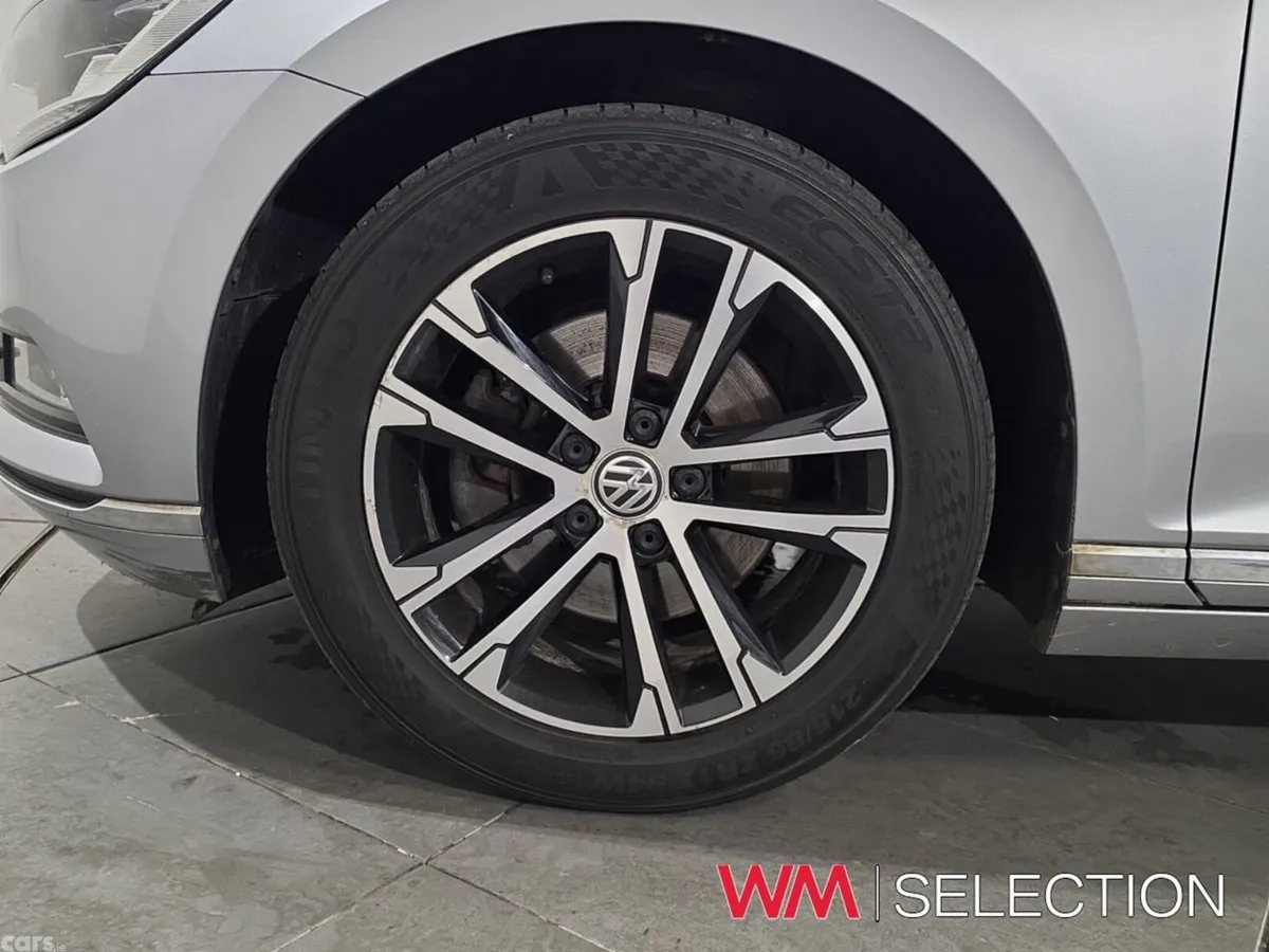 Volkswagen Passat Estate, Diesel, 2019, Grey