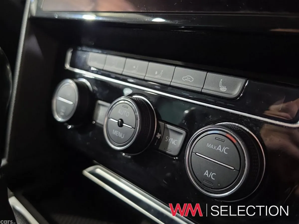 Volkswagen Passat Estate, Diesel, 2019, Grey