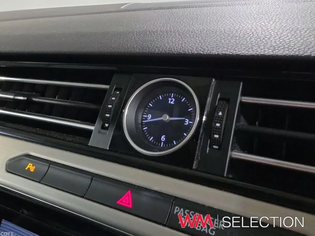 Volkswagen Passat Estate, Diesel, 2019, Grey