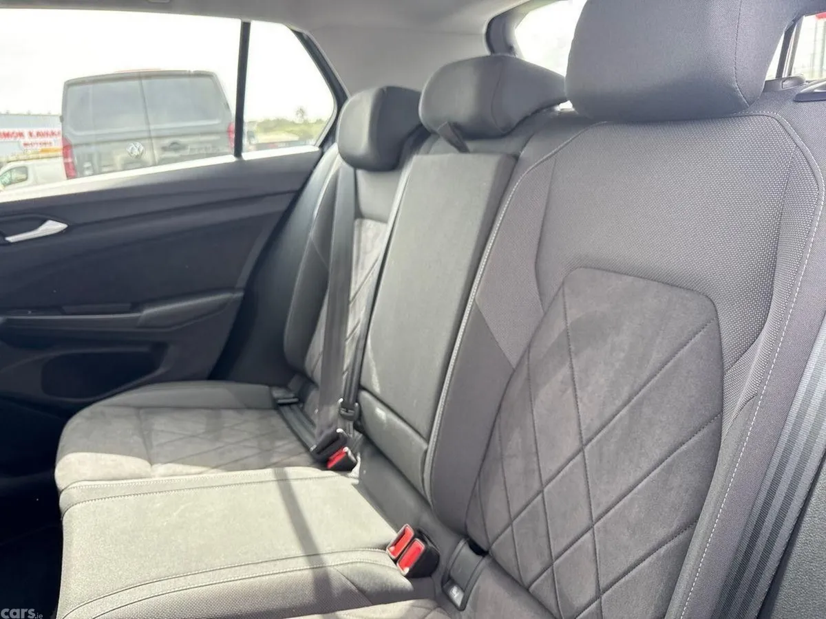 Volkswagen Golf Estate, Diesel, 2023, Grey