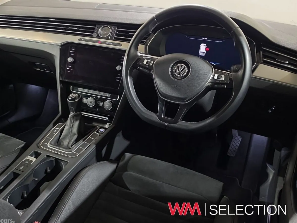 Volkswagen Passat Estate, Diesel, 2019, Grey