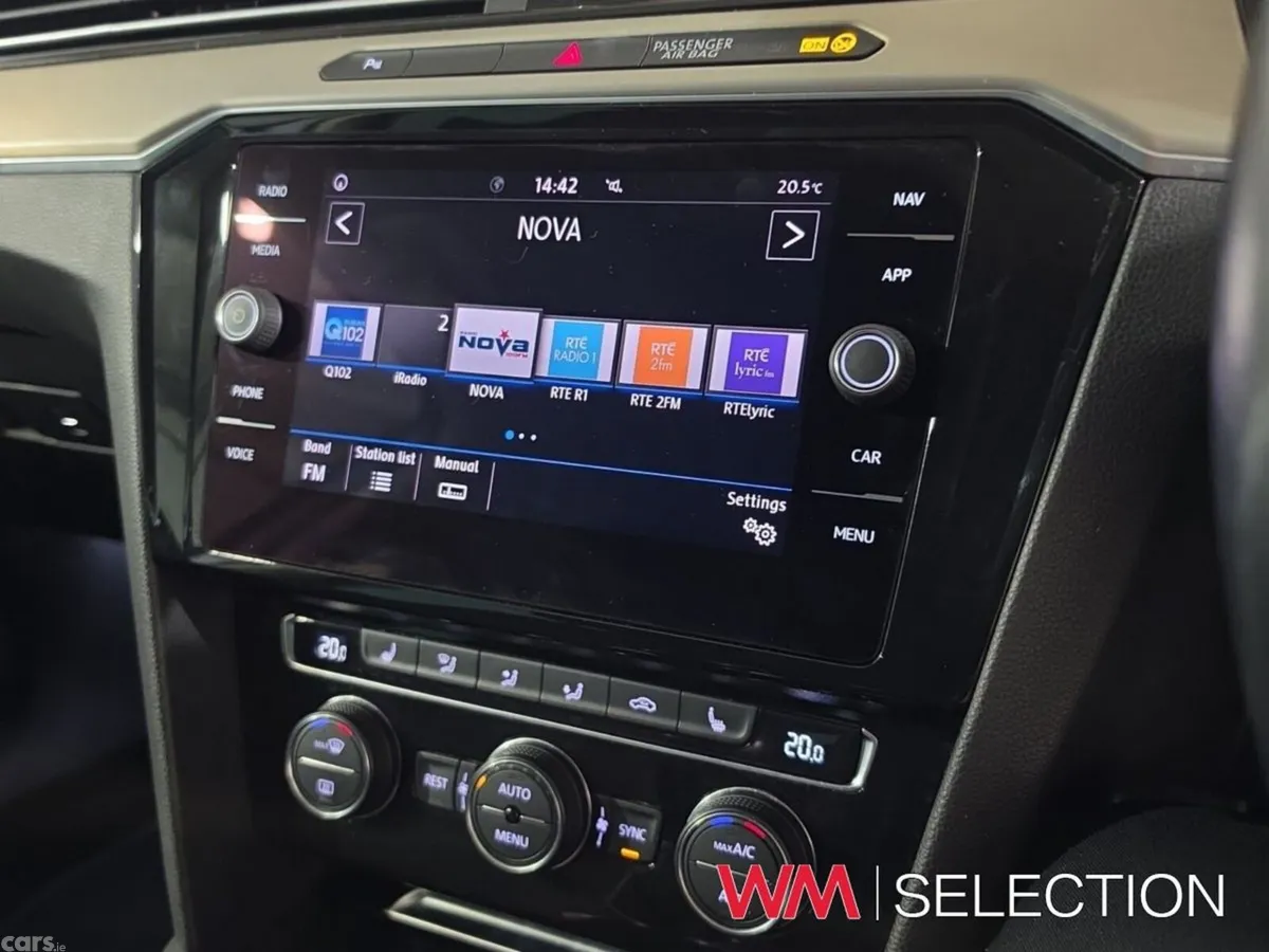 Volkswagen Passat Estate, Diesel, 2019, Grey