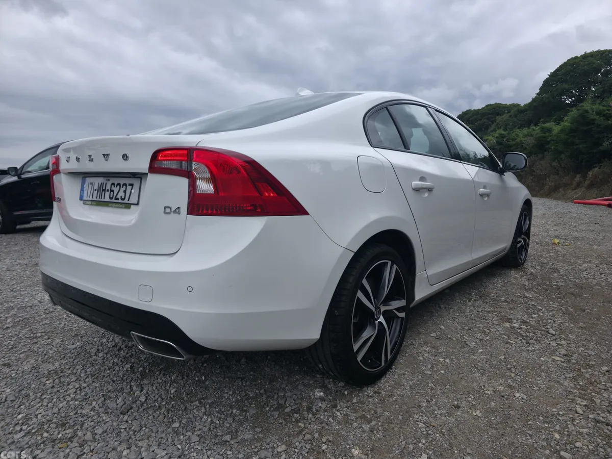Volvo S60 Saloon, Diesel, 2017, White