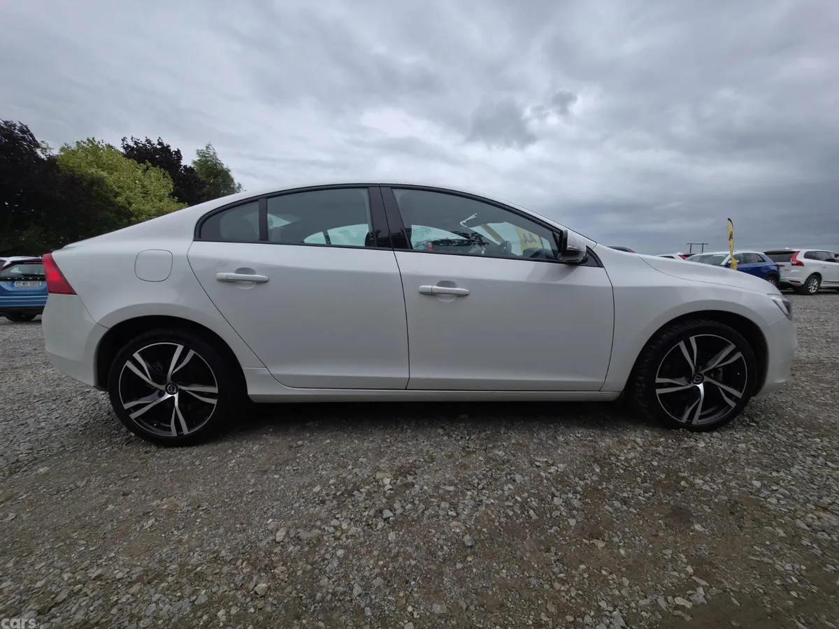 Volvo S60 Saloon, Diesel, 2017, White