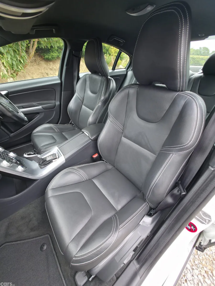 Volvo S60 Saloon, Diesel, 2017, White