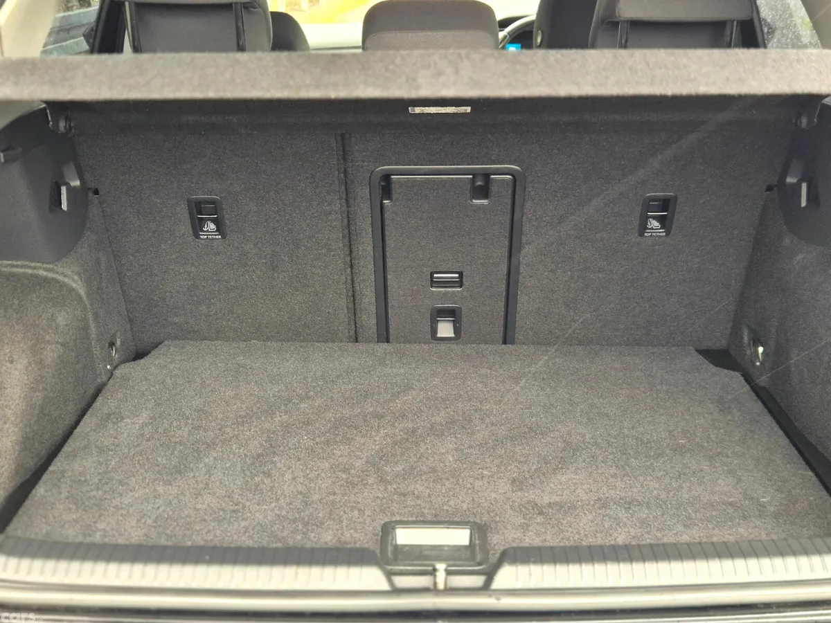 Volkswagen Golf Hatchback, Diesel, 2022, Black
