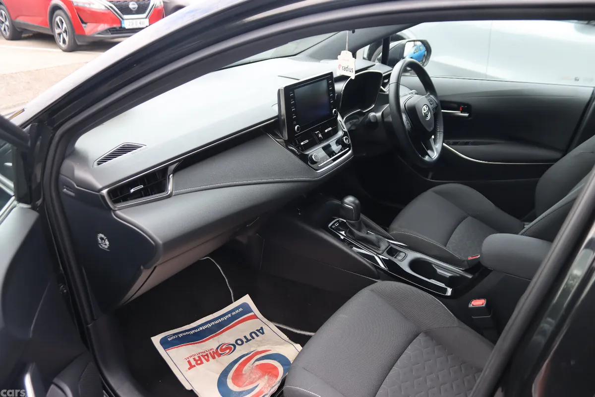 Toyota Corolla Hatchback, Petrol Hybrid, 2022, Black