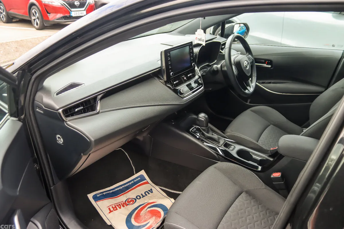 Toyota Corolla Hatchback, Petrol Hybrid, 2022, Black