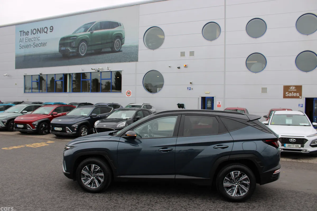 Hyundai Tucson SUV, Petrol Hybrid, 2021, Blue