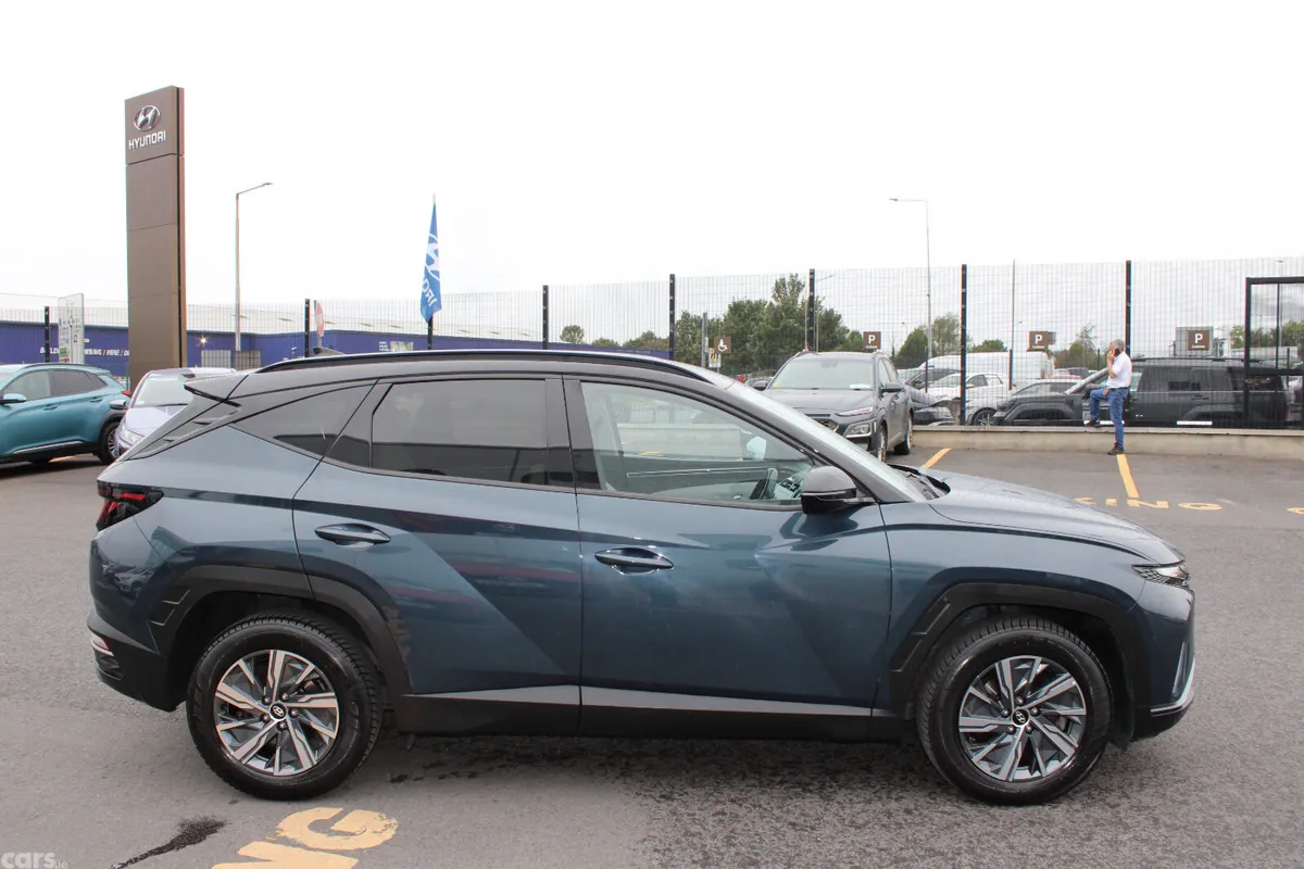 Hyundai Tucson SUV, Petrol Hybrid, 2021, Blue