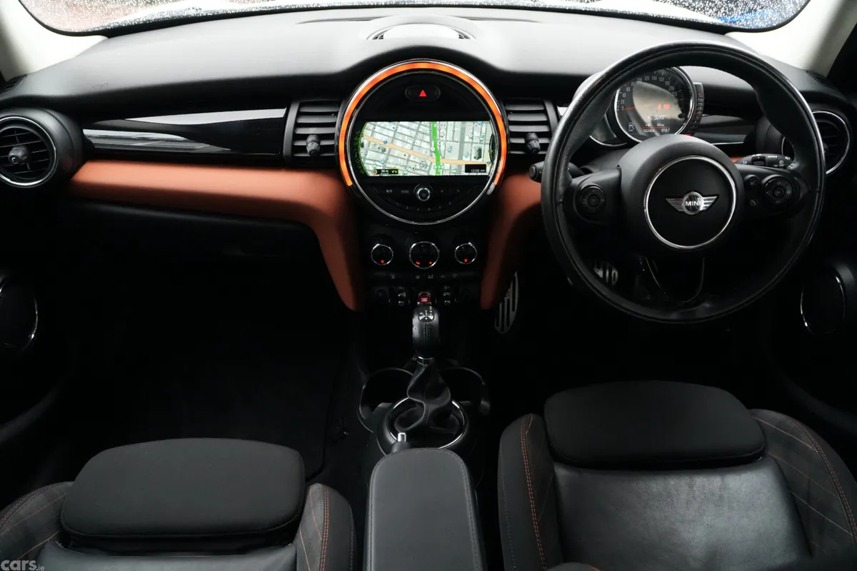 Mini Cooper Hatchback, Diesel, 2016, White