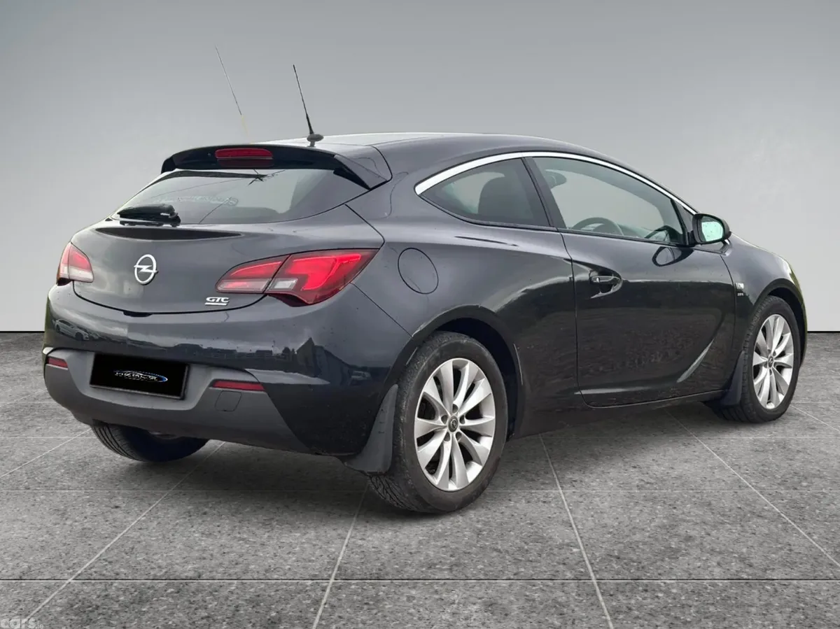 Opel Astra Hatchback, Diesel, 2014, Black