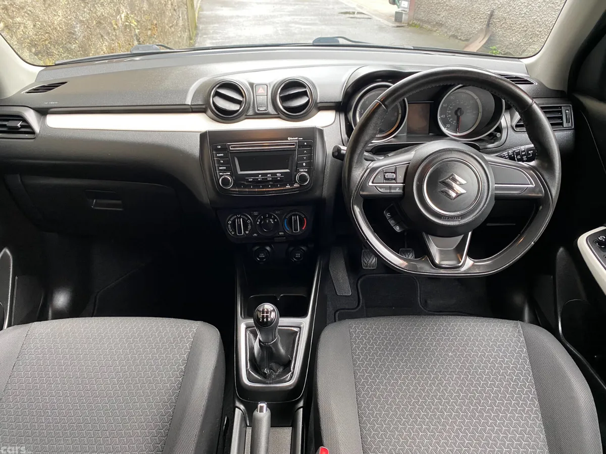 Suzuki Swift Hatchback, Petrol, 2019, Grey