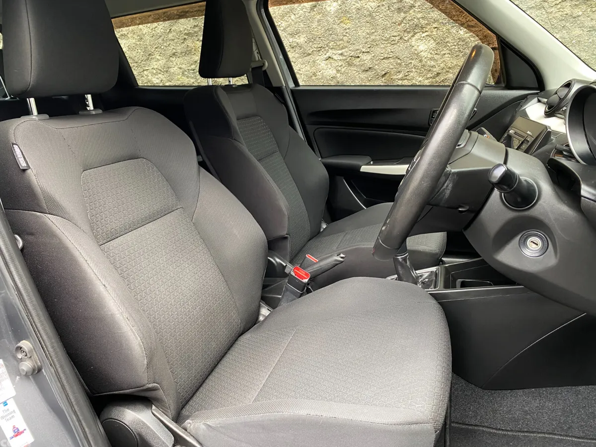Suzuki Swift Hatchback, Petrol, 2019, Grey