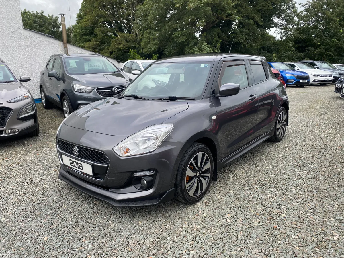 Suzuki Swift Hatchback, Petrol, 2019, Grey