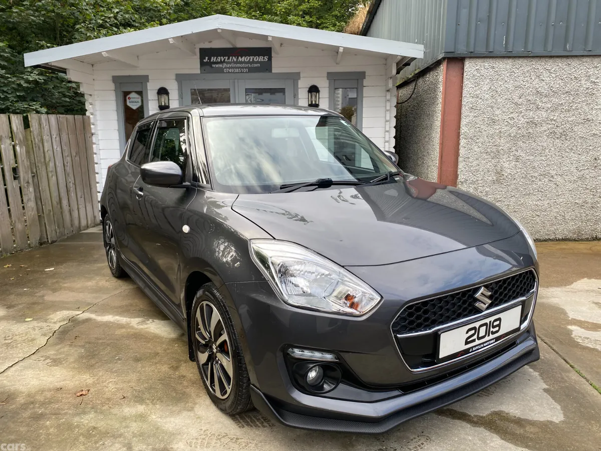 Suzuki Swift Hatchback, Petrol, 2019, Grey