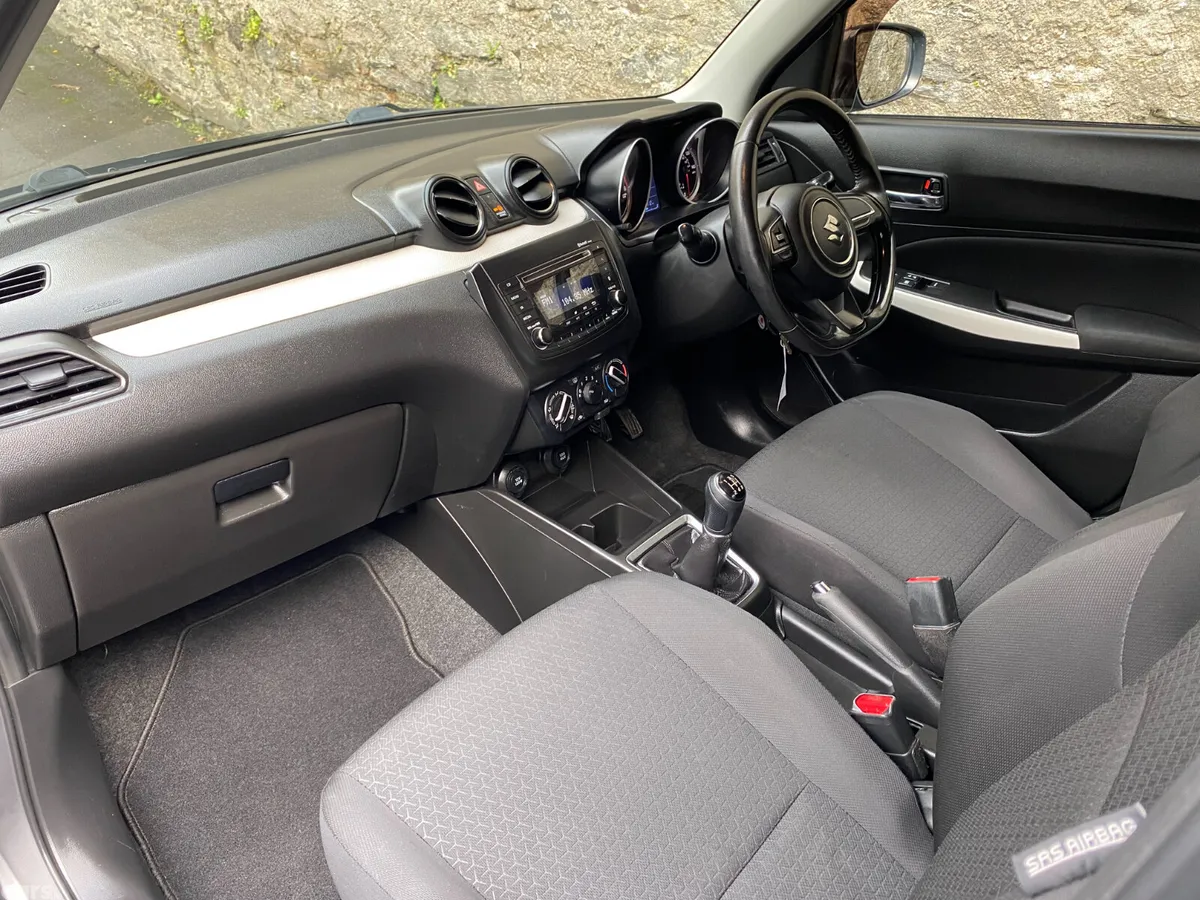 Suzuki Swift Hatchback, Petrol, 2019, Grey