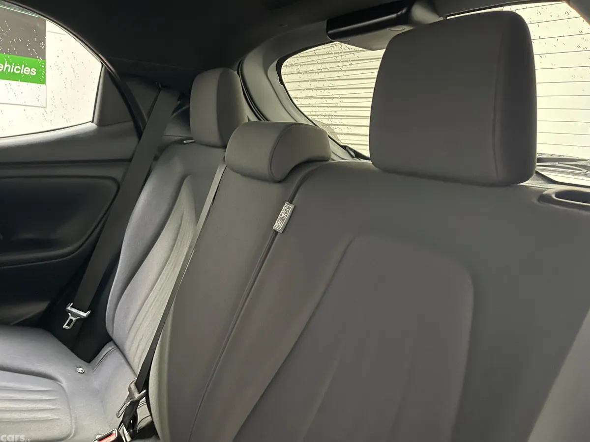 Toyota Yaris Hatchback, Petrol Hybrid, 2021, Silver