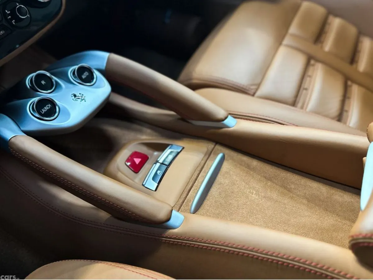 Ferrari FF Coupe, Petrol, 2012, Red