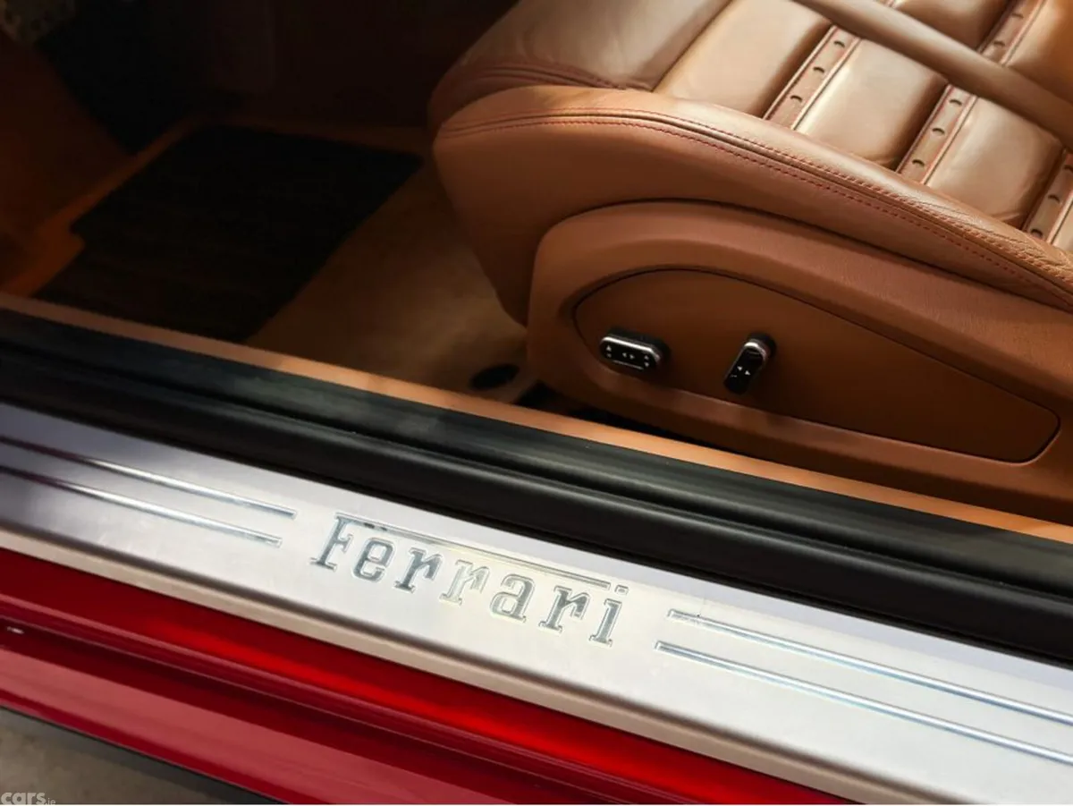 Ferrari FF Coupe, Petrol, 2012, Red