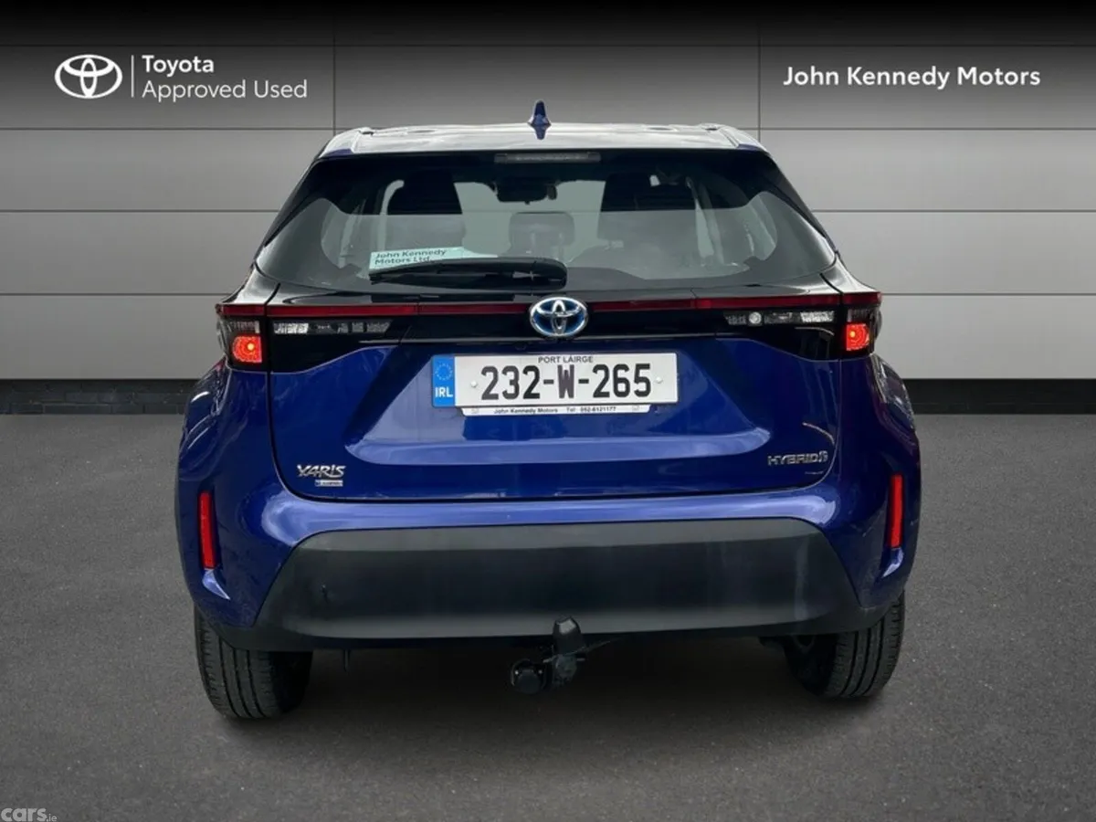 Toyota Yaris Cross Hatchback, Petrol Hybrid, 2023, Blue