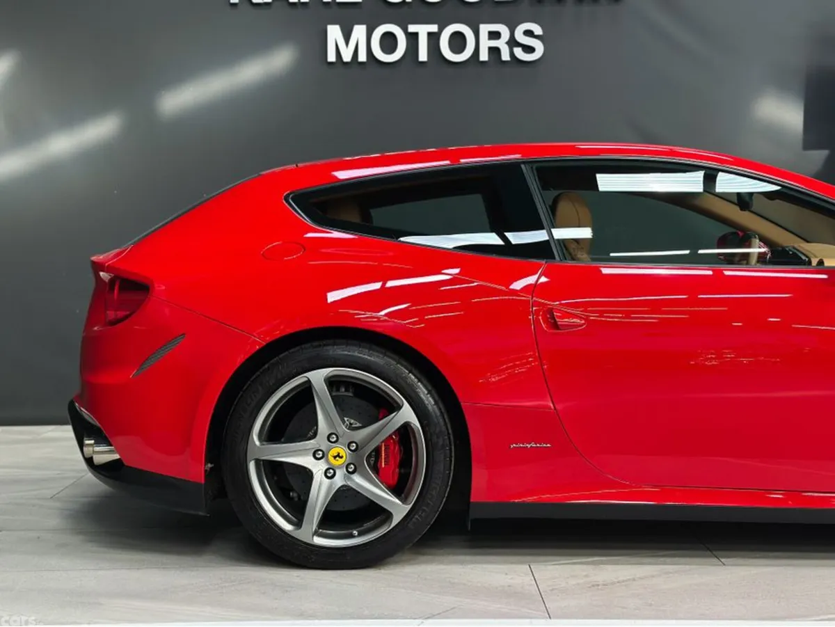 Ferrari FF Coupe, Petrol, 2012, Red